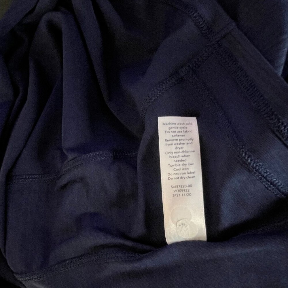 Athleta Pacifica Illume UPF Relaxed Top Women L NWOT Long Sleeve Crew neck - Picture 8 of 8